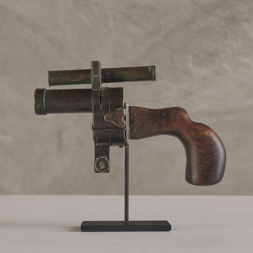EXTREMELY RARE FRENCH DETECTIVE'S REVOLVER CAMERA, c1862